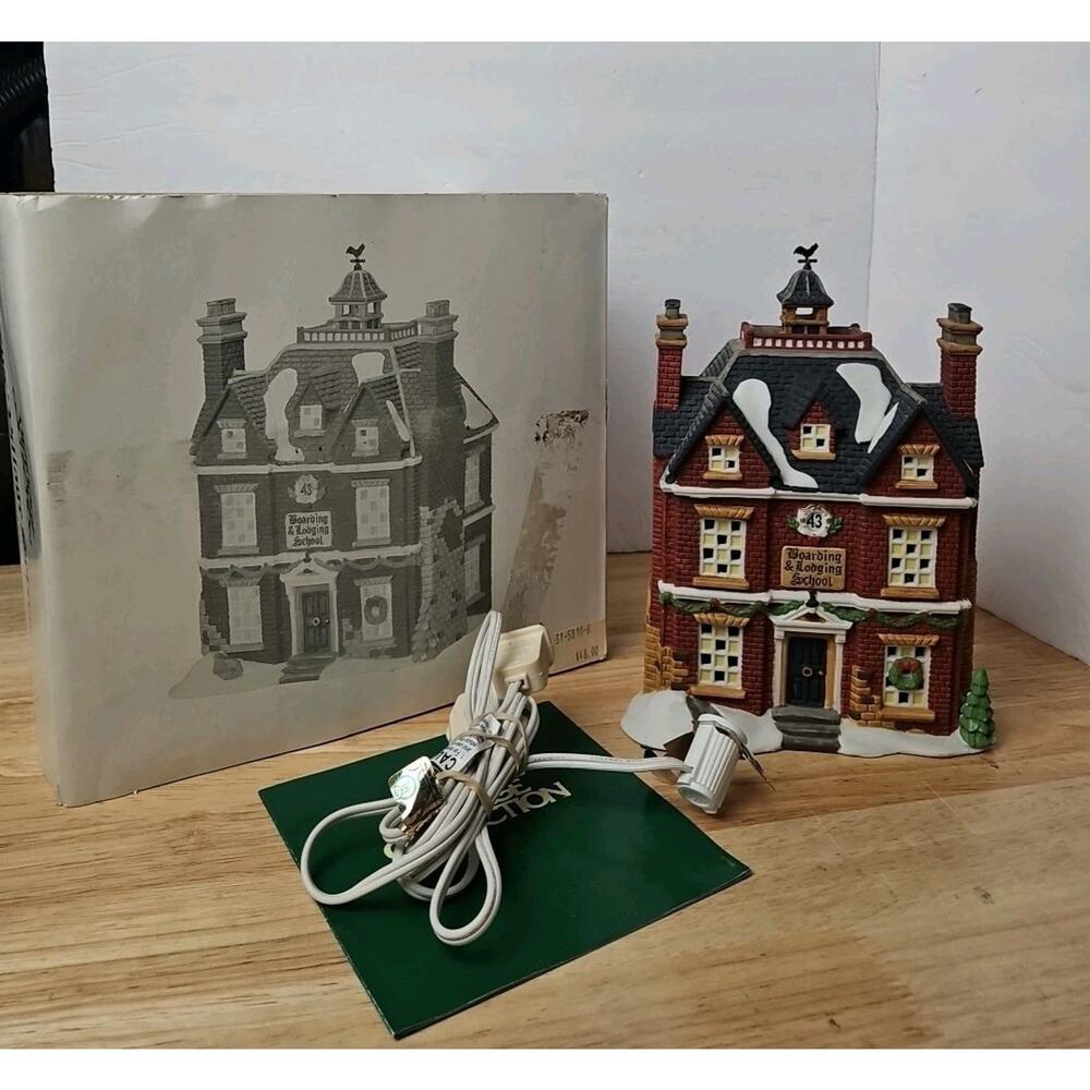 Dept 56 Boarding & Lodging School #5810-6 Dickens' Village Series WLite Orig Box